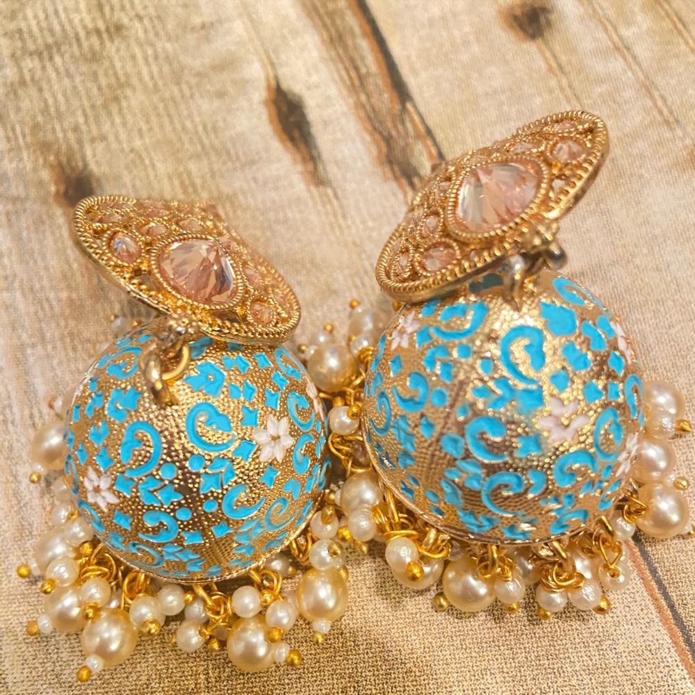Jhumka earrings Bollywood